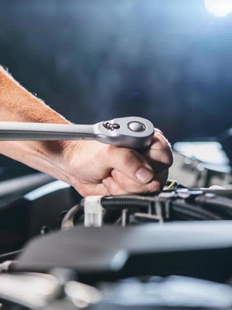 Talleres Castro y Gómez: taller mecánico en Noia