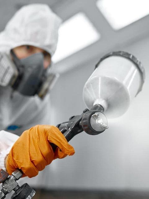 Expertos en pintar vehículos industriales en Noia