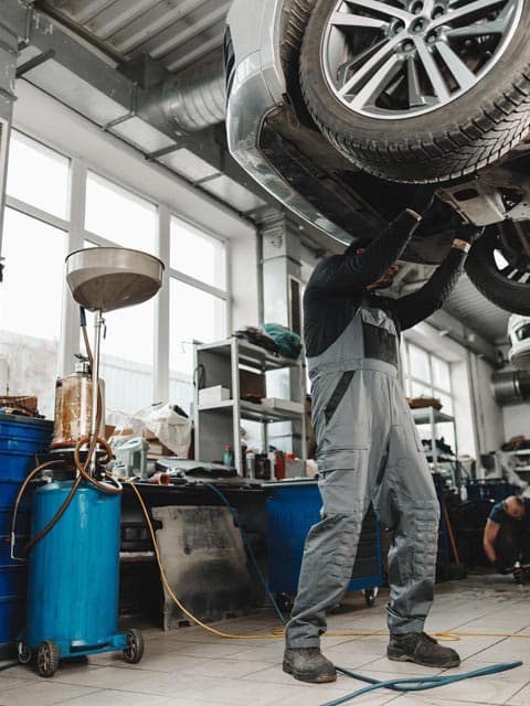 Somos la mejor alternativa en reparación de coches en Noia